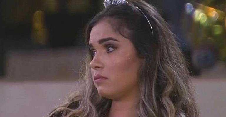 BBB 20: Inconformada, Gizelly chora muito e detona produção por não ter tido festa temática