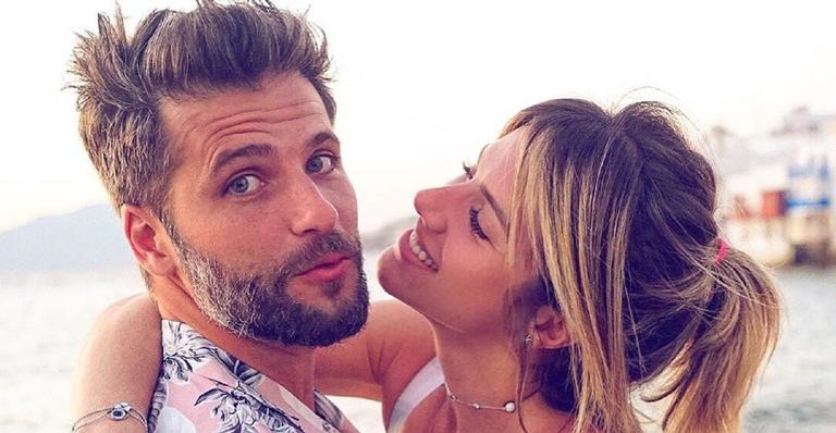 Bruno Gagliasso mostra o barrigão de grávida de Giovanna Ewbank e derrete o coração dos seguidores