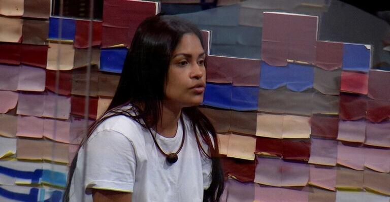 BBB20: Flayslane critica união de Thelma e Rafa: ”Se aproveitando de uma situação”
