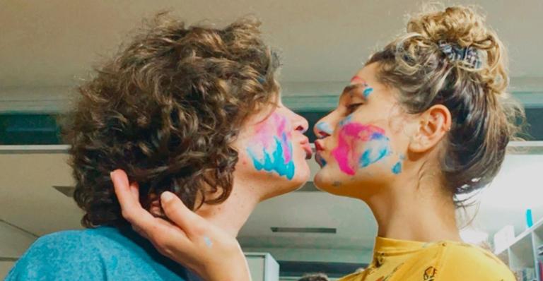 Namorado de Sasha Meneghel se declara para a musa e encanta a web: ”Mais cor pra minha vida”