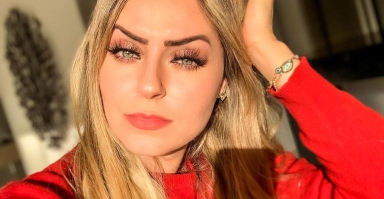 Ex-BBB Paula von Sperling reclama da quarentena e confessa: ”Engordei seis quilos”