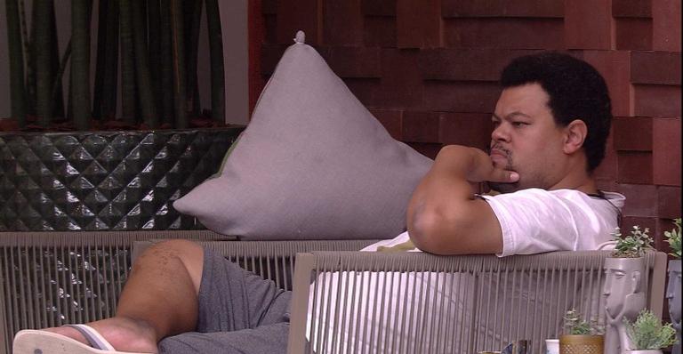 BBB20: Sozinho, Babu analisa possíveis votos e revela quem indica, caso pegue a liderança