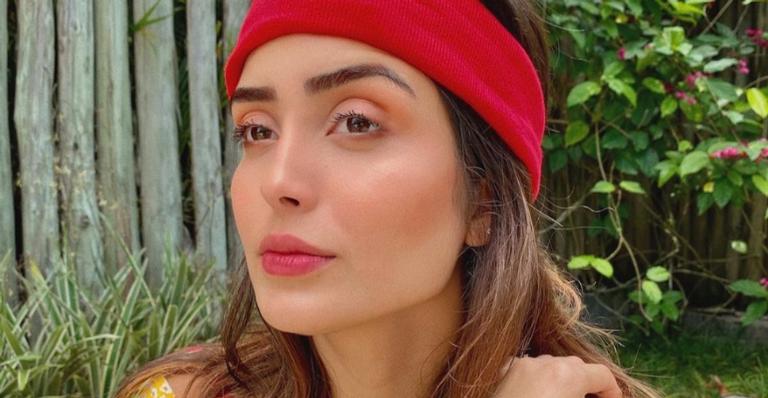 Em reta final da gravidez, Leticia Almeida exibe barrigão e dispara: ”Não é mole não”