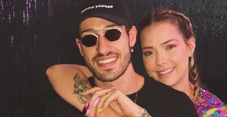 Vinicius Martinez posta foto chorando e fãs especulam gravidez de Carol Dantas: ”Outro bebê?”