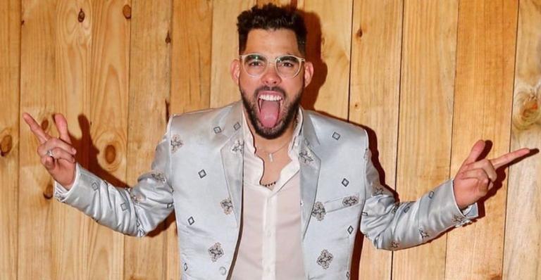Pai de Gabriel Diniz anuncia especial do cantor: ”Não é uma live, mas poderia ser”