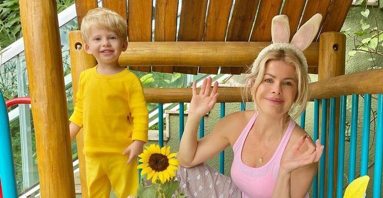 Karina Bacchi faz comemoração de Páscoa muito especial para o filho