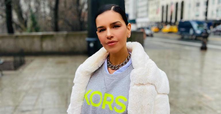 Mariana Rios encanta fãs ao aparecer ao lado de coelho na Páscoa: ”Fofurinhas”
