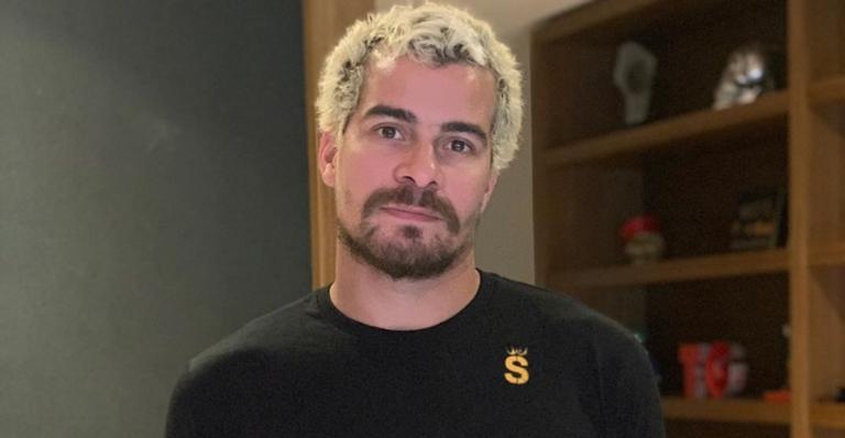 Thiago Martins deixa fãs ansiosos após anunciar live: ”Já estou esperando esse dia”