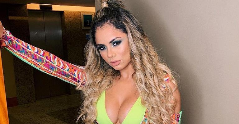 Lexa divulga prévia do clipe de ‘Largadão’, gravado dentro de casa e com participação de MC Guimê