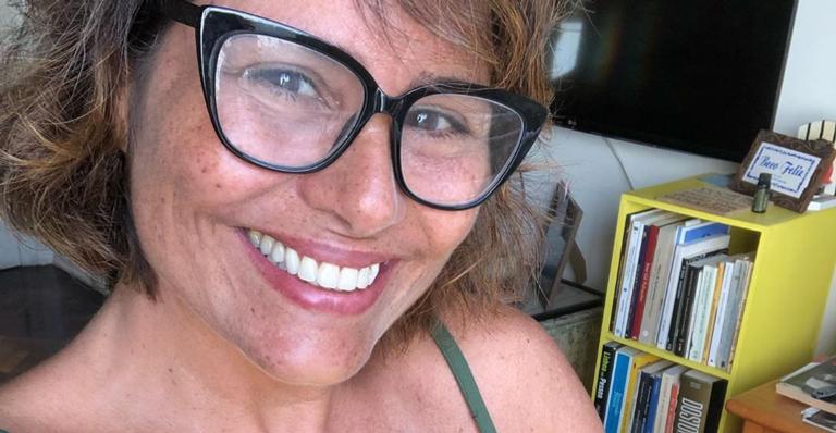 Valeria Alencar, mãe de Rafa Vitti, relembra gravidez em registro antigo