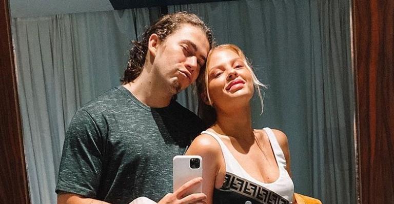 Whindersson Nunes usa as redes sociais para tietar a esposa, Luísa Sonza, e derrete os internautas