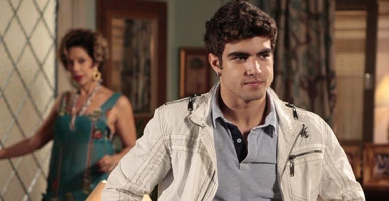 Antenor engana Griselda mais uma vez e vira manipulador em ‘Fina Estampa’