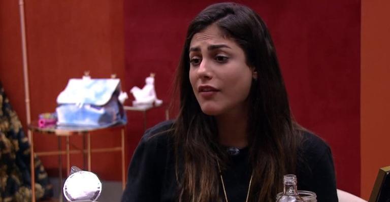 BBB20: Sozinha, Mari agradece: ”Estou no top 5, é surreal. Não acredito”