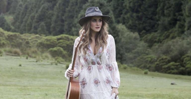 Dulce Maria lança nova versão de ‘Te Daria Todo’, sucesso do último álbum do RBD