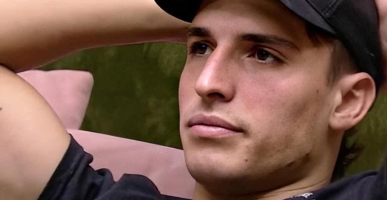 Felipe Prior questiona produção do BBB20: ”Cadê meu ensaio fotográfico?”