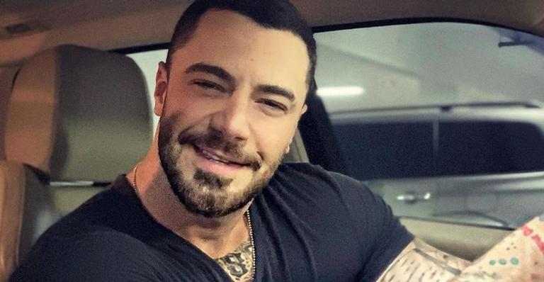 Felipe Titto rebate críticas após mostrar seus 10 carros e defende Gusttavo Lima