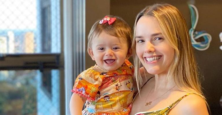 Thaeme Mariôto mostra look de aniversário de Liz e se derrete: ”Minha princesinha”
