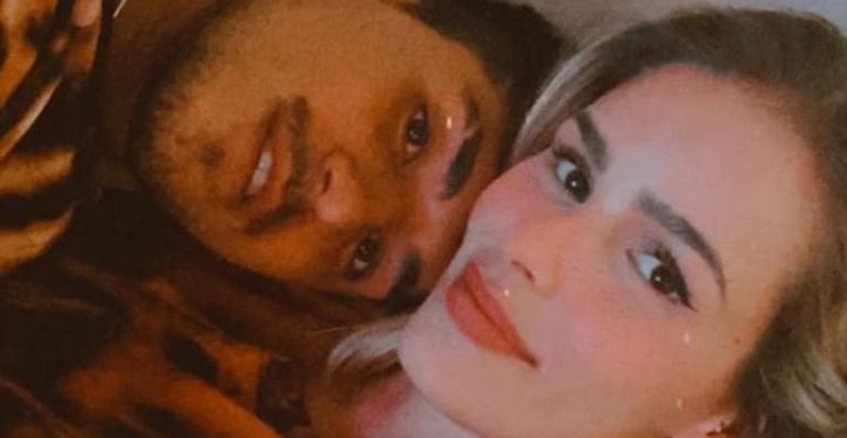 Ciúmes? Yasmin Brunet estaria pressionando Gabriel Medina sobre tatuagem com a ex, diz colunista