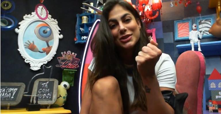 BBB20: Em Raio-X, Mari revela medo de sair: ”Meu coração tá apertadinho”