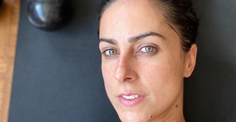Carol Barcellos testa positivo para coronavírus e tranquiliza os fãs