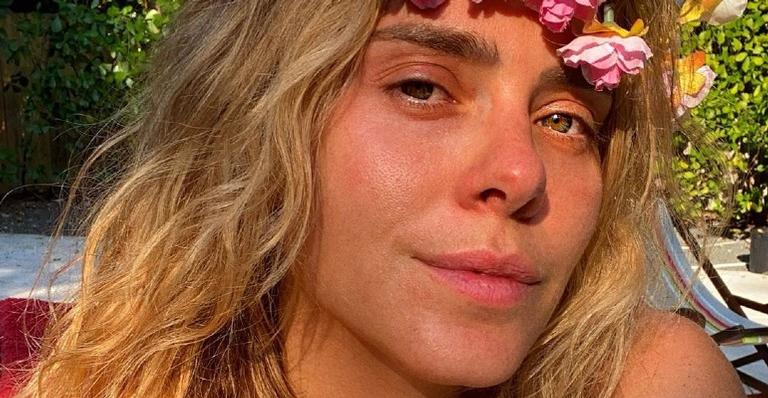 No Dia da Terra, Carolina Dieckmann publica sequência de cliques se declarando: ”Gratidão”