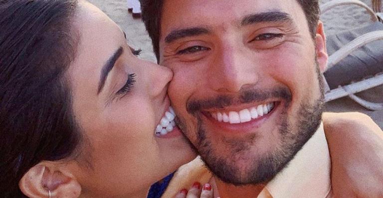 Leticia Almeida compartilha registro da família e recebe chuva de elogios: ”Lindos”