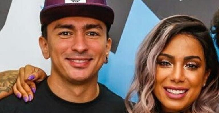 Renan Machado, irmão de Anitta, anuncia gravidez da mulher