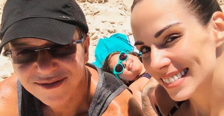 Em dia de tbt, Ana Furtado relembra momento de lazer ao lado da família: ”Saudade da praia”