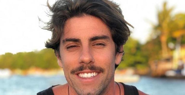 Participante do reality ‘Soltos em Floripa’ revela tumor no cérebro: ”Enfrentar de peito aberto”