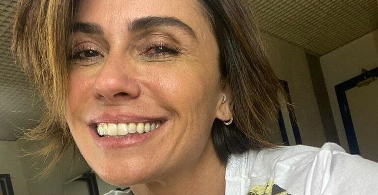 Toda de vermelho, Giovanna Antonelli surge arrasadora em foto e impressiona