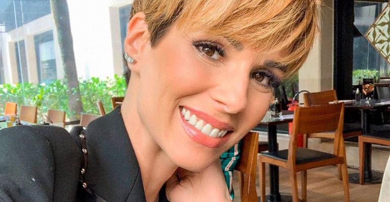 Ana Furtado aposto em look com estampa de gatinho e fãs elogiam: ”Adorei”