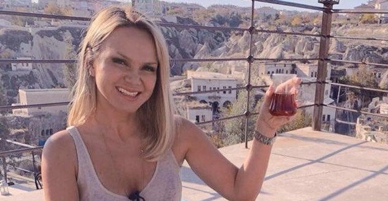 Eliana alcança 25 milhões de seguidores nas redes sociais e faz vídeo de agradecimento