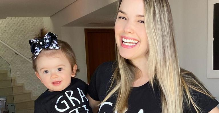 Thaeme Mariôto fala sobre vantagens da quarentena e encanta web com Liz: ”Fofas”