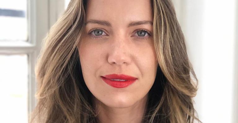 Nathalia Dill se despede de ‘Avenida Brasil’ e comemora retorno de personagem em ‘Etâ Mundo Bom’