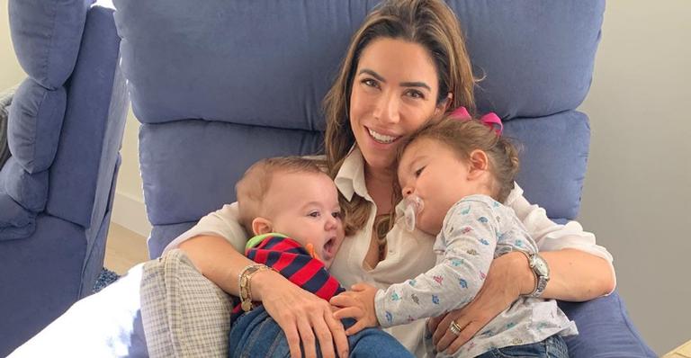 Patricia Abravanel encanta a web ao posar ao lado dos filhos: ”Que coisinha fofa!”