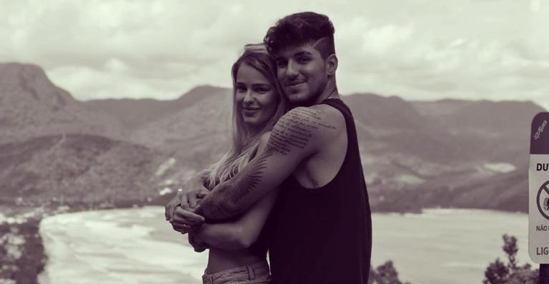 Gabriel Medina se declara para Yasmin Brunet e famosos vibram: ”Shippando tanto esse casal”