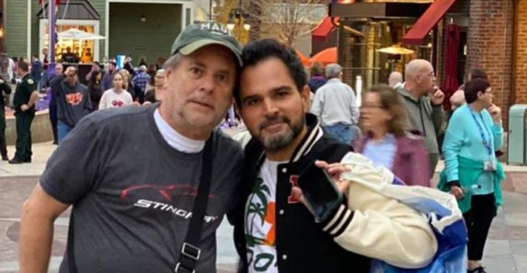 Luciano Camargo comemora aniversário do sogro com linda homenagem: ”Como um pai pra mim”