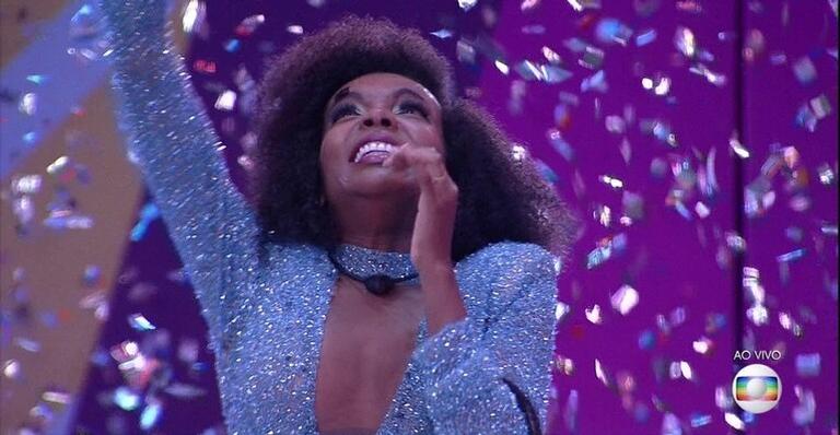 Vencedora, Thelma vira estrela na calçada da fama do BBB20