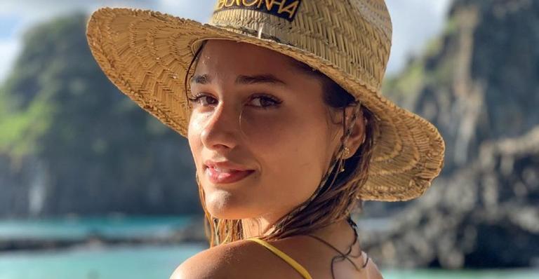 Sasha Meneghel relembra foto de biquíni para desejar feliz aniversário para seu amigo