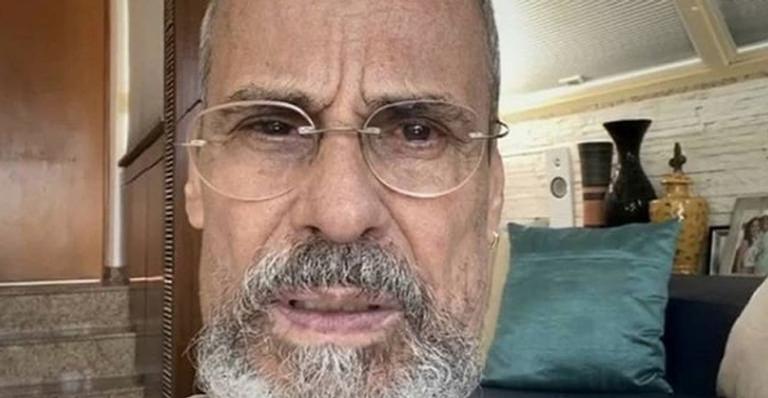 Internado com Covid-19, Carlinhos de Jesus diz estar otimista: ”Me sentindo muito melhor”