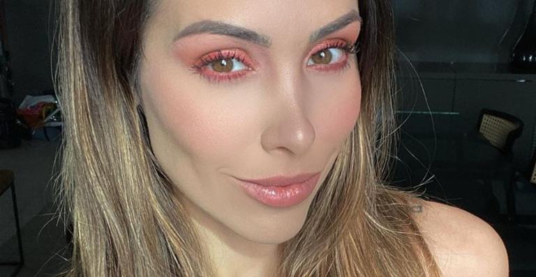 Bella Falconi explode o fofurômetro ao publicar registro da filha caçula: ”Igualzinha à mamãe”