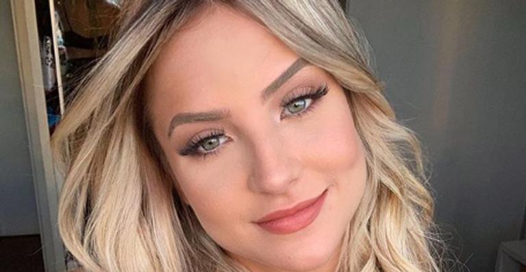 Ex-BBB Gabi Martins exibe decote e recebe elogios: ”Linda”