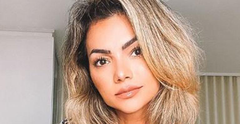 Kelly Key fala sobre ter conquistado seu primeiro milhão aos 17 anos!