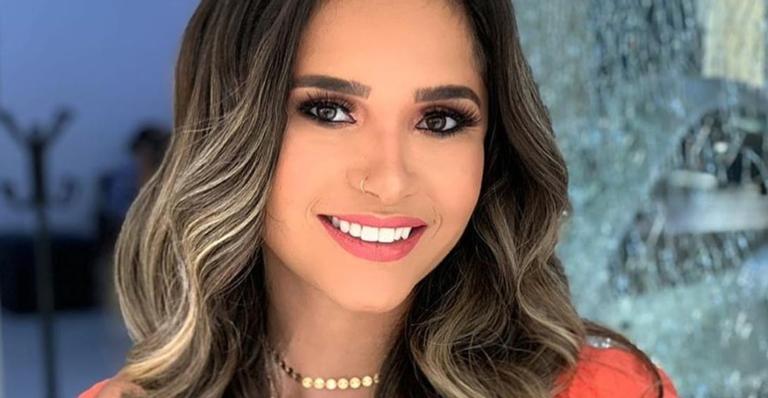 Ex-BBB Gizelly fica em choque com presente inusitado de fãs: ”Não sabia que tinha como fazer isso”