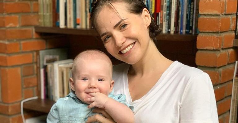 Leticia Colin encanta a web ao publicar vídeo divertido com o filho, Uri