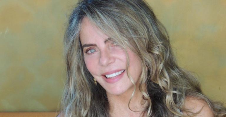 Bruna Lombardi relembra cliques da gravidez e fãs voltam no tempo: ”Linda”