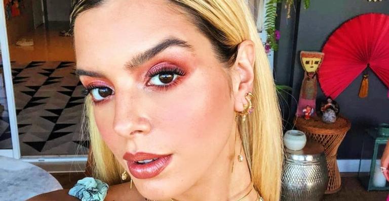 Giovanna Lancellotti revela que pintura de garrafas é o seu maior passatempo na quarentena