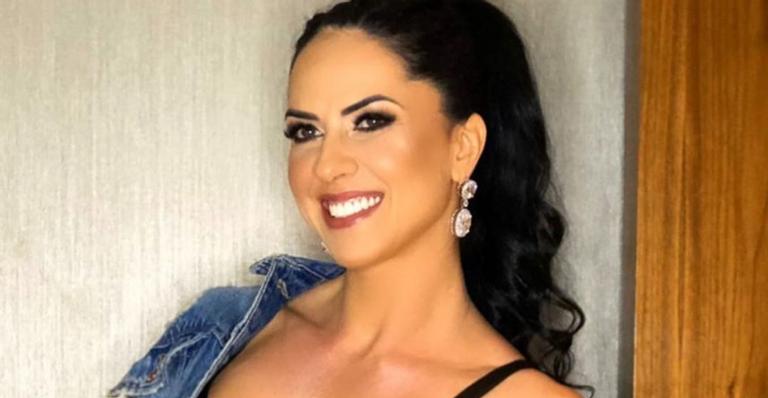 De biquíni, Graciele Lacerda arranca suspiros da web: ”Que barriguinha chapada”