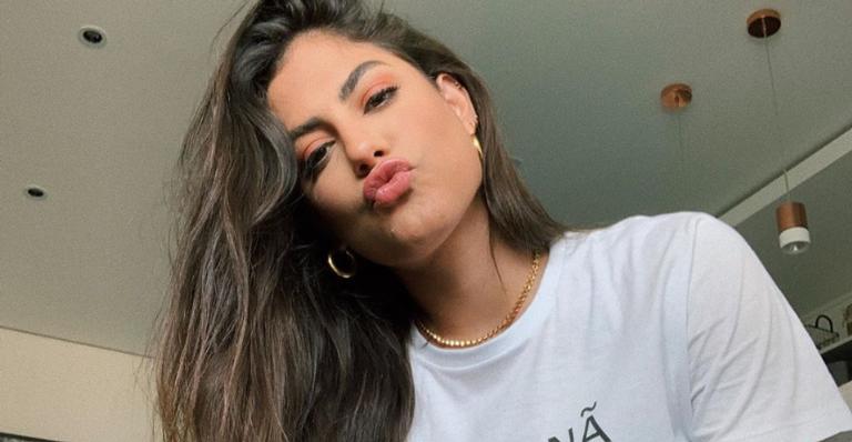 Mari Gonzalez faz camiseta personalizada com o seu bordão do Big Brother Brasil