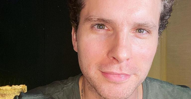 Thiago Fragoso celebra primeira semana de vida do filho: ”Descabelado e amando cada segundo”